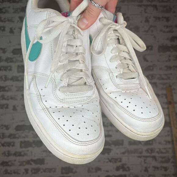 Nike | women white court vision with teal swish - Picture 5 of 11